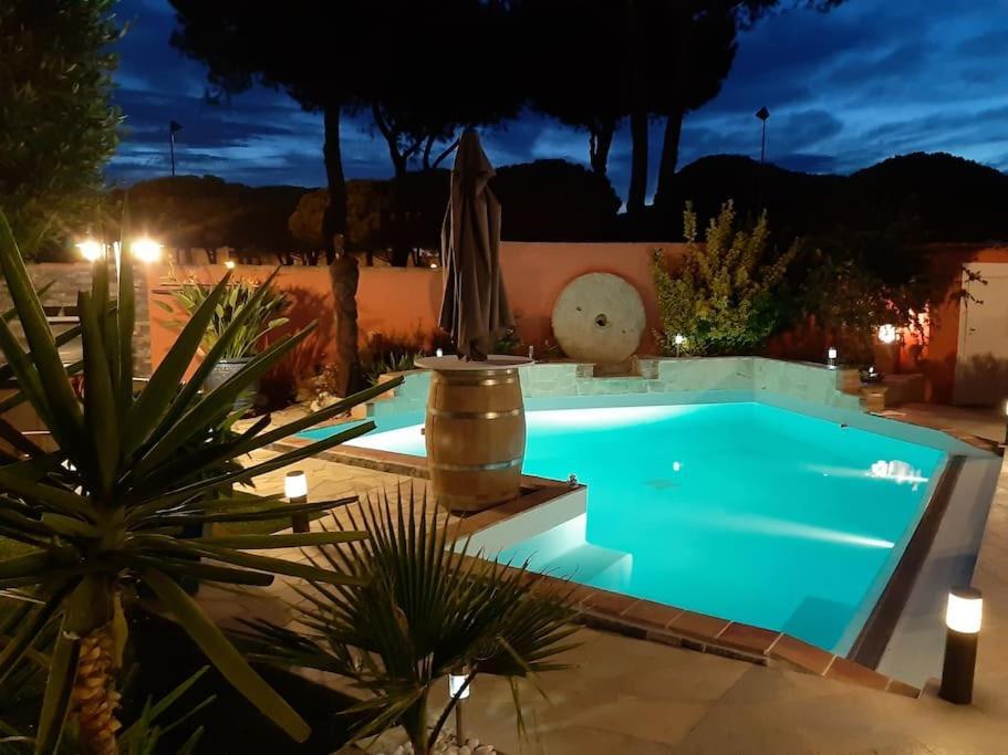 Hebergement Chambre D'Hotes Grau Du Roi Mas Des Marines Piscine Adult Only Le Grau-du-Roi Eksteriør bilde